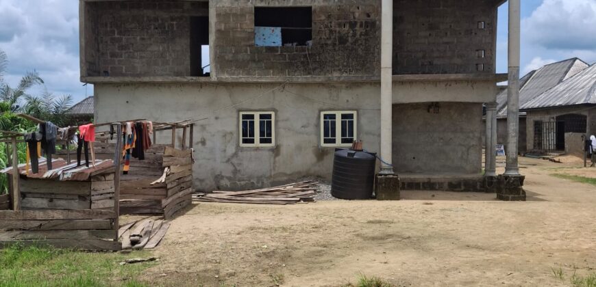 CONVERTIBLE 4-BEDROOM FLAT WITH DUPLEX POTENTIAL – 3-BED FLAT + 1-BED GROUND FLOOR