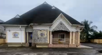 EXQUISITE 3-BEDROOM LUXURY BUNGALOW